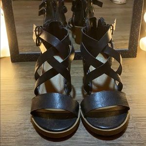 SO Size 6 Black Heels